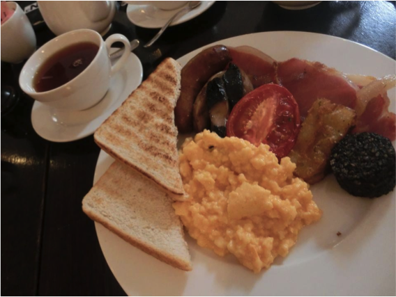 イギリスのトラッドな朝食
