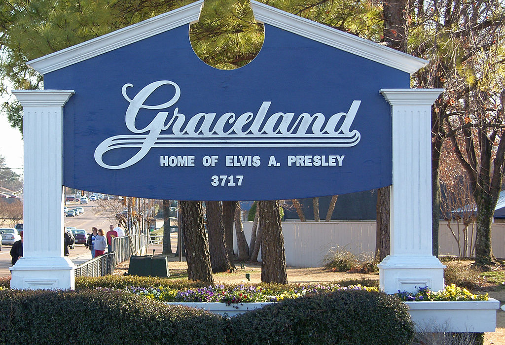 エルヴィス・プレスリーの邸宅「グレイスランド」のサイン